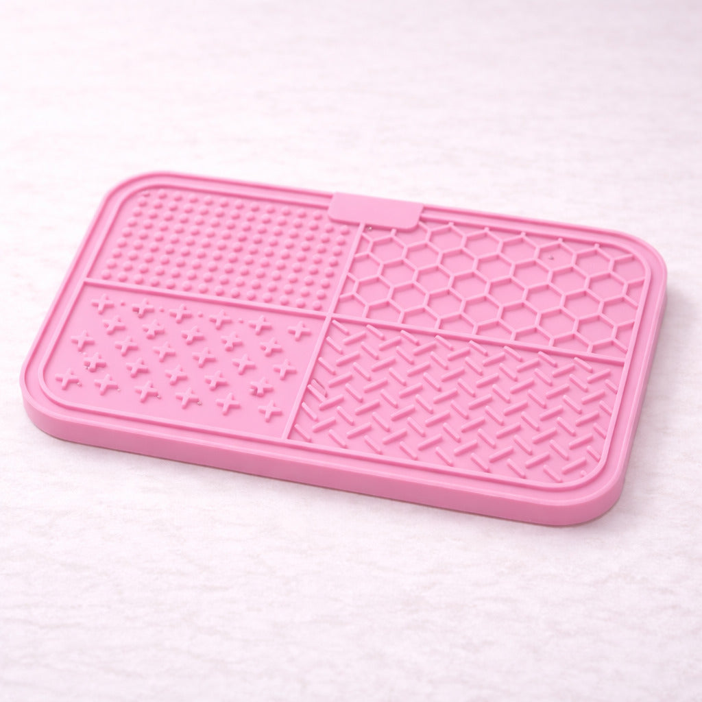 Tapis de léchage pour chien Canidoo en silicone rose, format rectangle